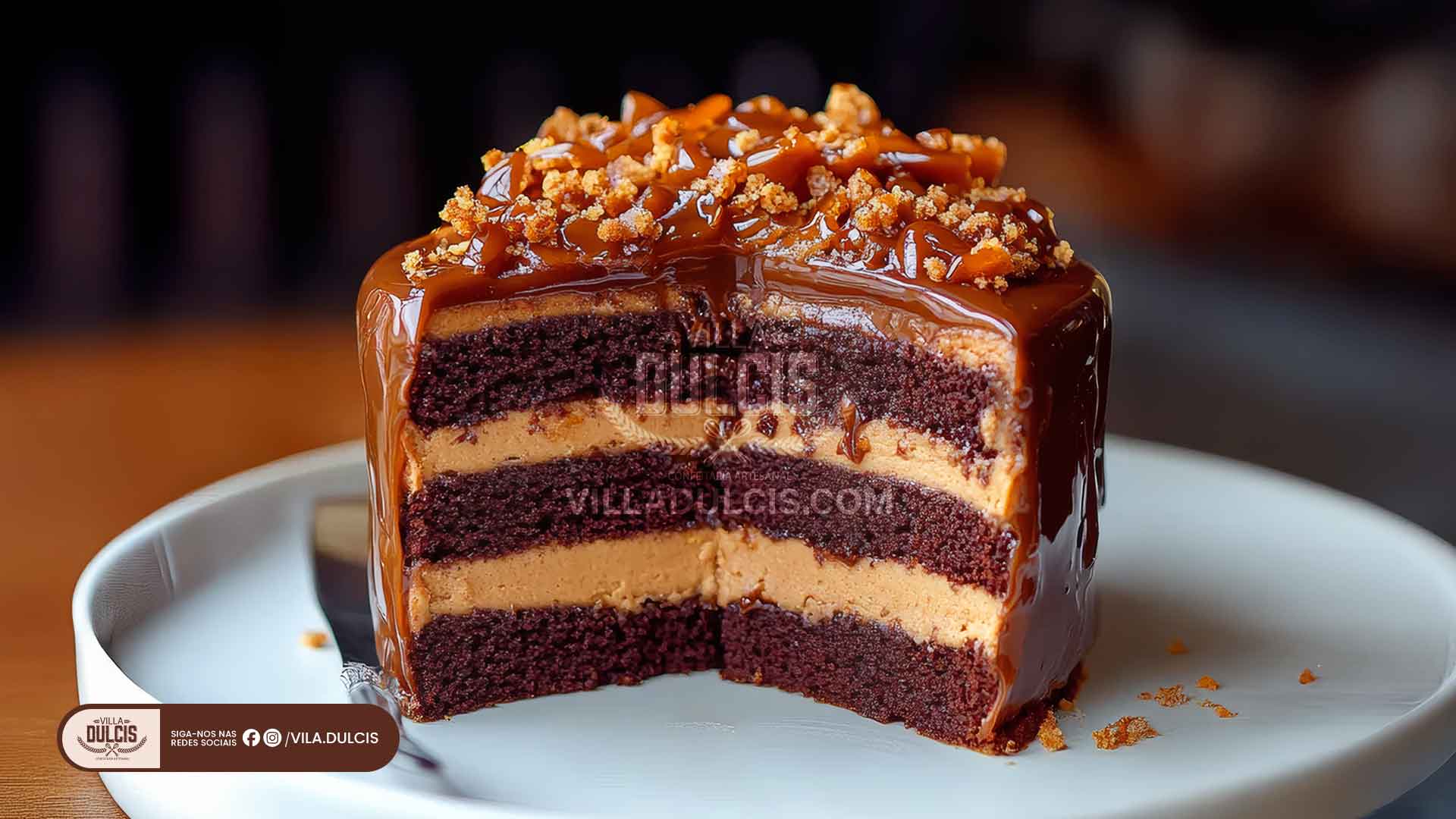 BoloDe Chocolate, Receita De Bolo, Caramelo, Toffee Crocante, Choco Caramelo, Bolo Indulgente, Sobremesa Gourmet, Receita De Sobremesa, Bolo Caseiro, Receitas Deliciosas, Bolo De Festa, Toffee, Ganache De Chocolate, BoloChoco lateCaseiro, Sobremesa Irresistível, Bolo Para Celebrar, Receita Fácil, Choco lovers, ReceitaIncrível, Bolo Crocante, Confeitaria, Chocolate e Caramelo, ReceitaInterativa, Bolo De Luxo, Sobremesa Especial, BoloCaramelo, Receita Gourmet, Bolo To ffee, Receita De Toffee, Sobremesa De Arrepiar, bolo de chocolate com caramelo, receita de bolo de chocolate, bolo com toffee crocante, bolo de chocolate indulgente, sobremesa de chocolate, receita caseira de bolo de chocolate, bolo com ganache, bolo delicioso, bolo com caramelo caseiro, receita fácil de bolo de chocolate, cobertura de caramelo para bolo, bolo com pedaços de toffee, bolo de chocolate úmido, receita de chocolate e caramelo, sobremesa gourmet de chocolate, bolo para festas, bolo com textura crocante, receita de sobremesa elegante, bolo de chocolate simples, bolo especial para comemorações, receita de bolo com caramelo enriquecido, bolo com toque de toffee, sobremesa com caramelo artesanal, bolo irresistível de chocolate, receita premium de bolo de chocolate, bolo indulgente para eventos, bolo de chocolate com toffee crocante, receita de sobremesa de dar água na boca, bolo de chocolate feito em casa, sobremesa para celebrações,
